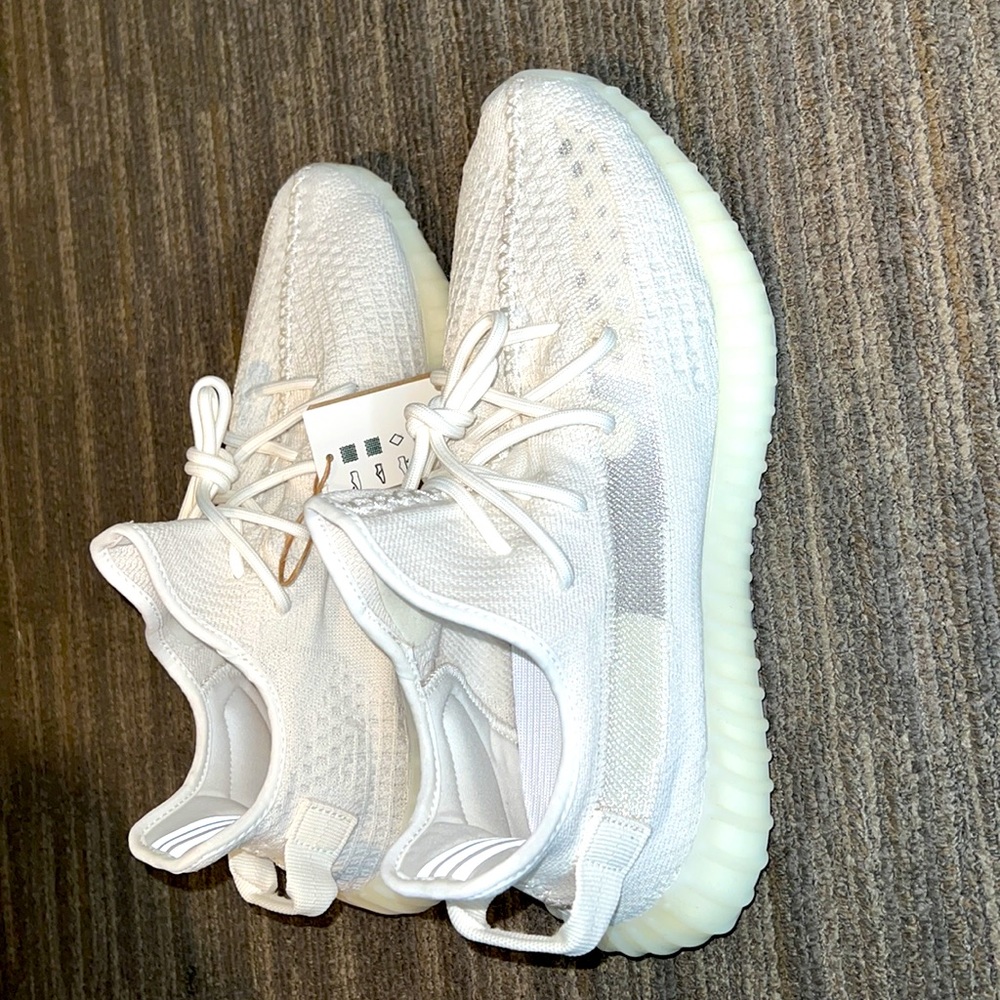Adidas Yeezy 350 V2 Bone. Size US 11.5. - Picture 2 of 6